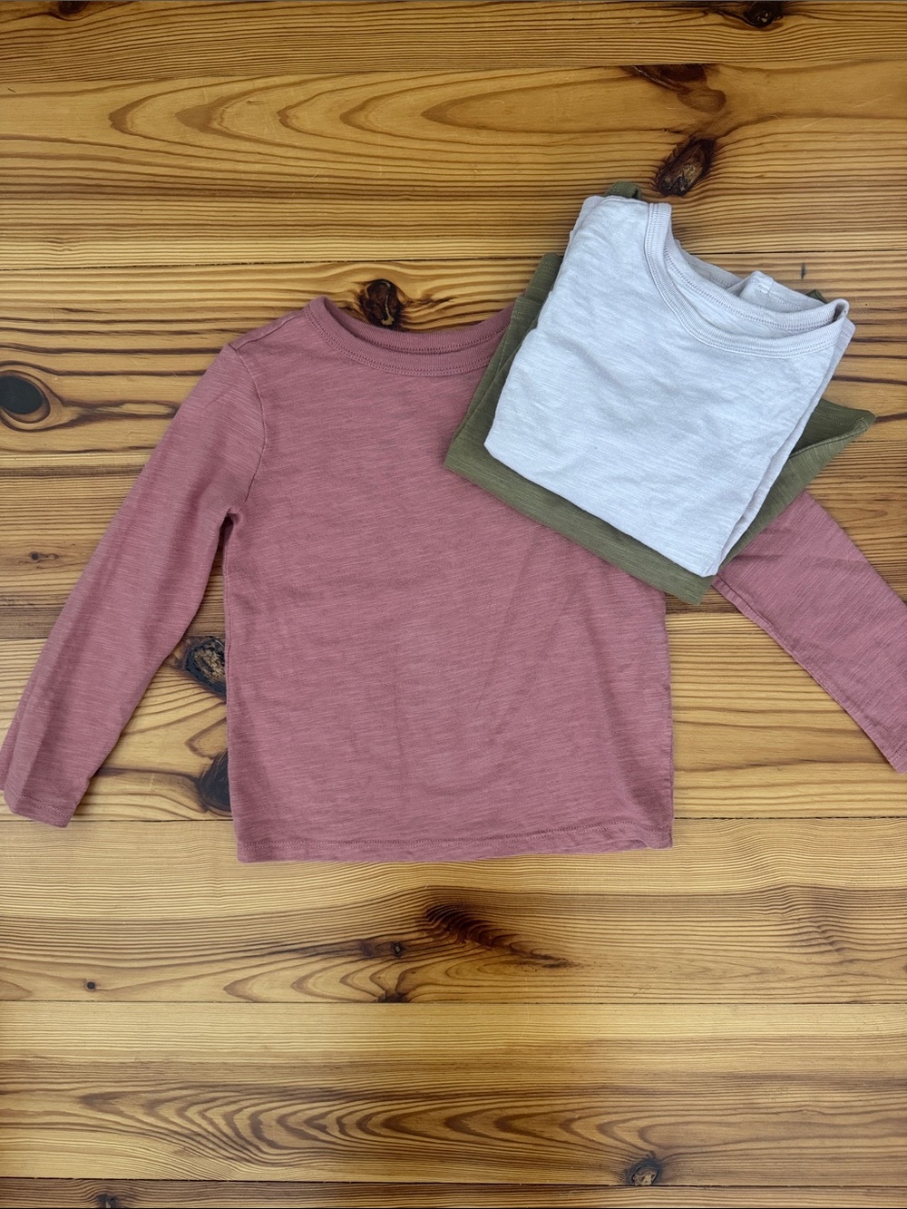 EUC Little Co. Long-Sleeve Organic Cotton Rose Light Pink Army Green 3T Bundle